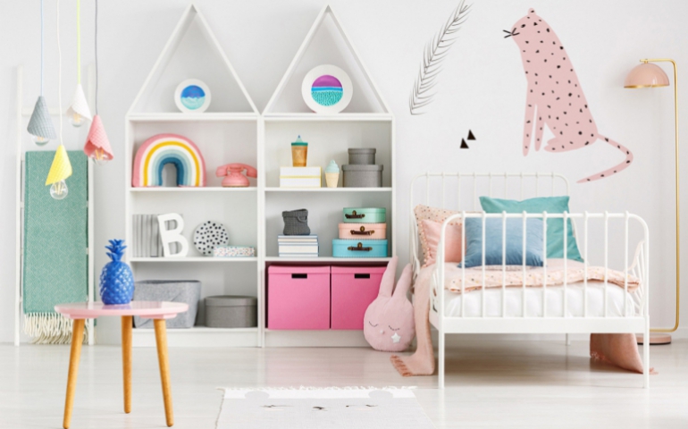 Naklejki do sypialni - dekoracja, od której trudno oderwać oczy